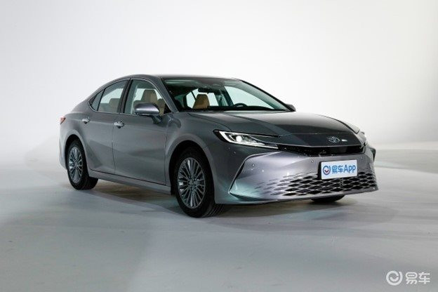 'Vua các dòng sedan' Toyota Camry thế hệ mới chào sân thị trường sát vách Việt Nam: tiêu thụ 4,2 lít/100 km, giá từ dưới 600 triệu đồng - Ảnh 2