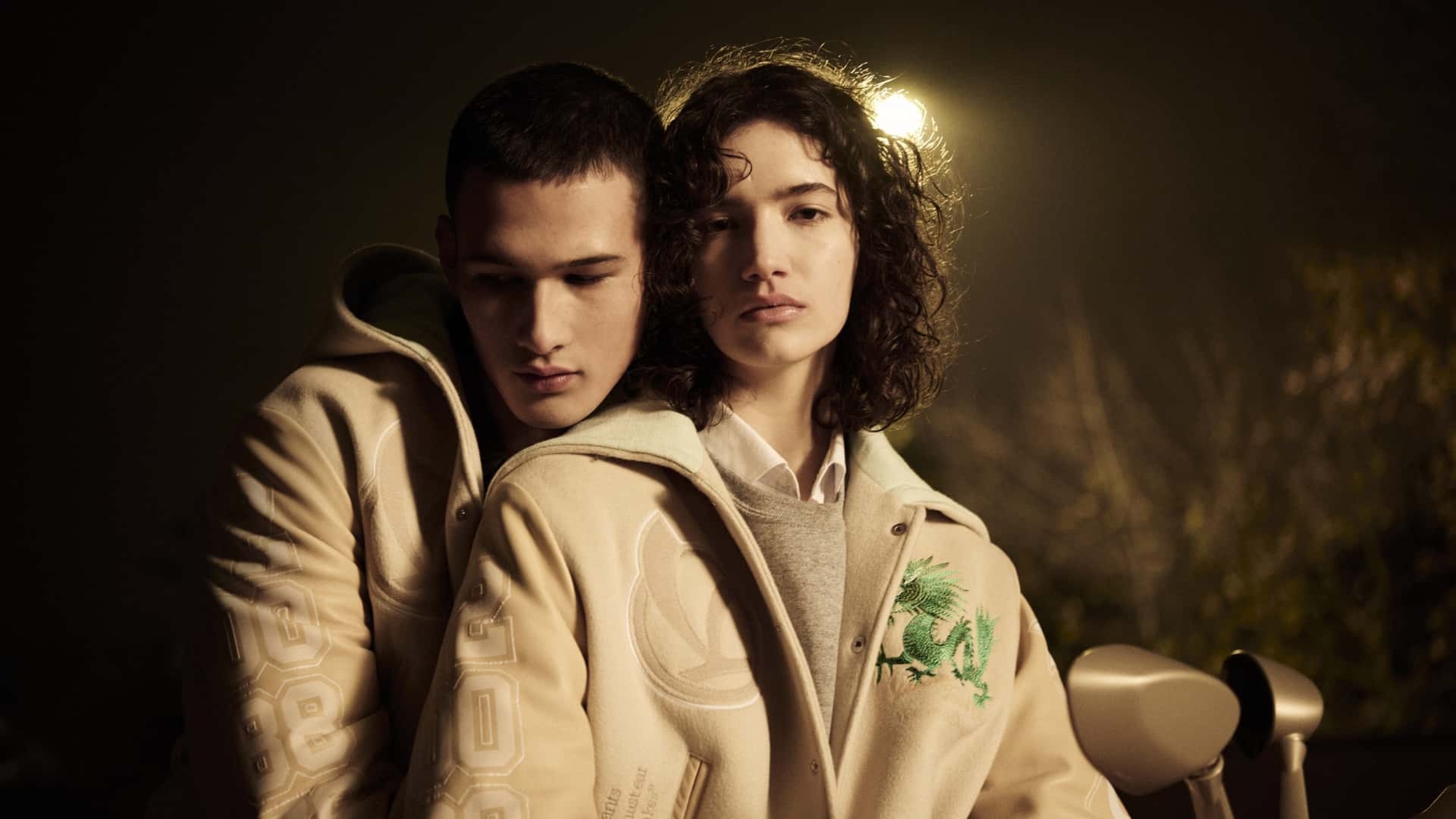 Vespa 946 bản đặc biệt về Việt Nam sau Tết: Giá quy đổi hơn 300 triệu đồng, bán giới hạn, họa tiết hợp dân chơi tuổi Thìn - Ảnh 13