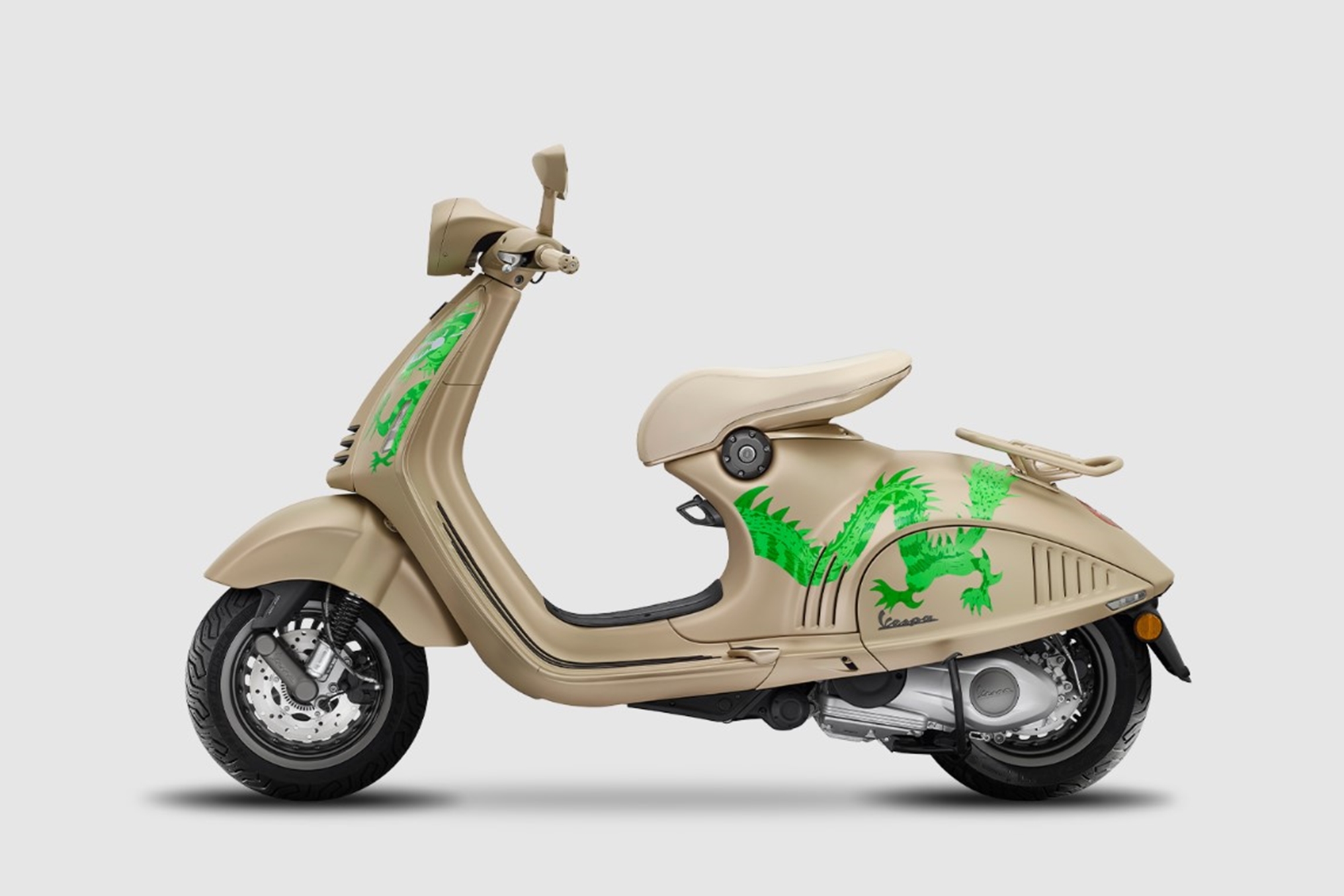 Vespa 946 bản đặc biệt về Việt Nam sau Tết: Giá quy đổi hơn 300 triệu đồng, bán giới hạn, họa tiết hợp dân chơi tuổi Thìn - Ảnh 9