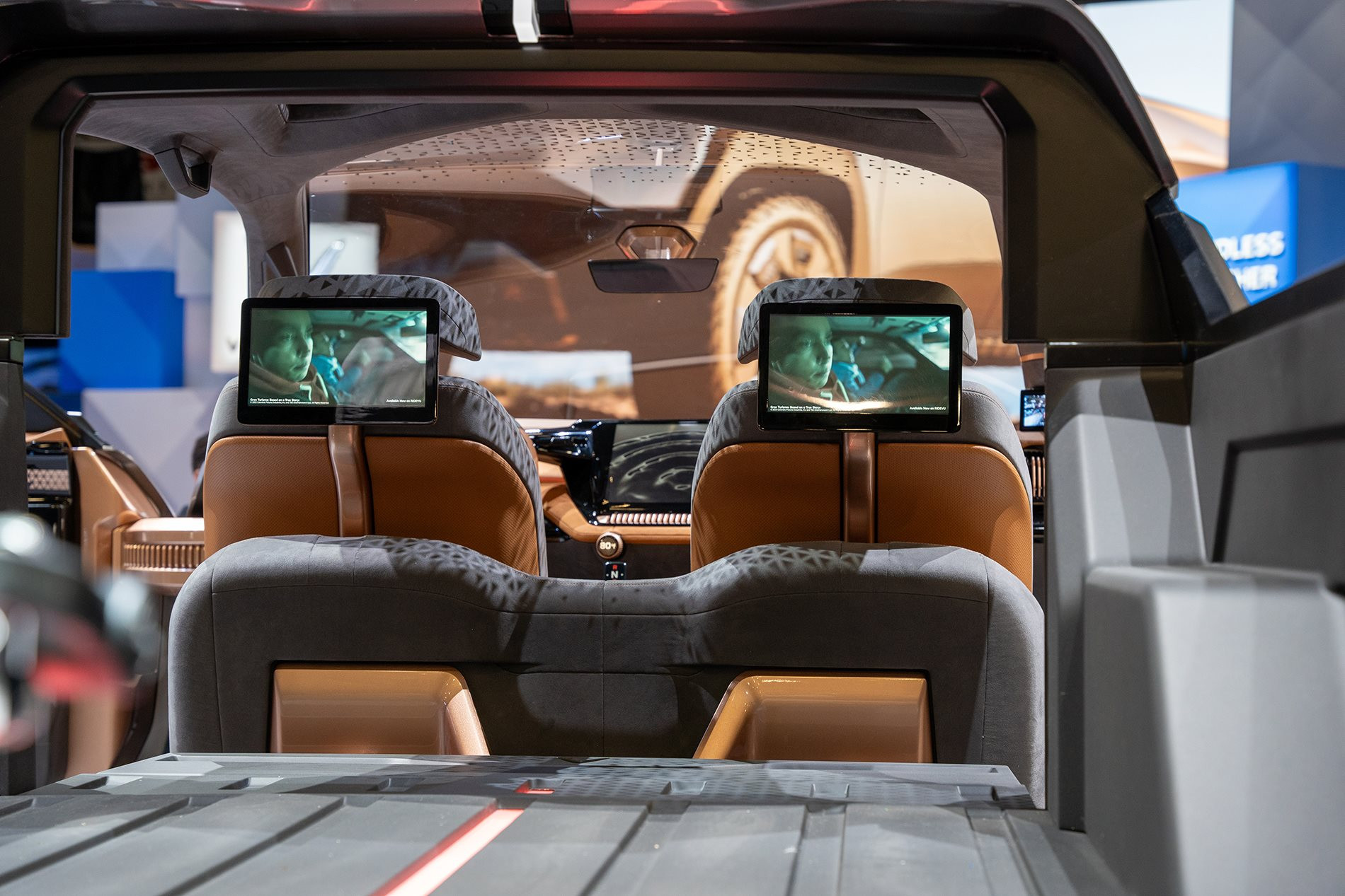 Chi tiết VinFast VF Wild: Ngang cỡ Ford Ranger, ghế phi công xịn xò, cửa mở như Rolls-Royce - Ảnh 10