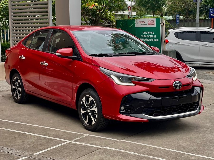 Hyundai Accent, Toyota Vios, Honda City đua giảm giá - Ảnh 1
