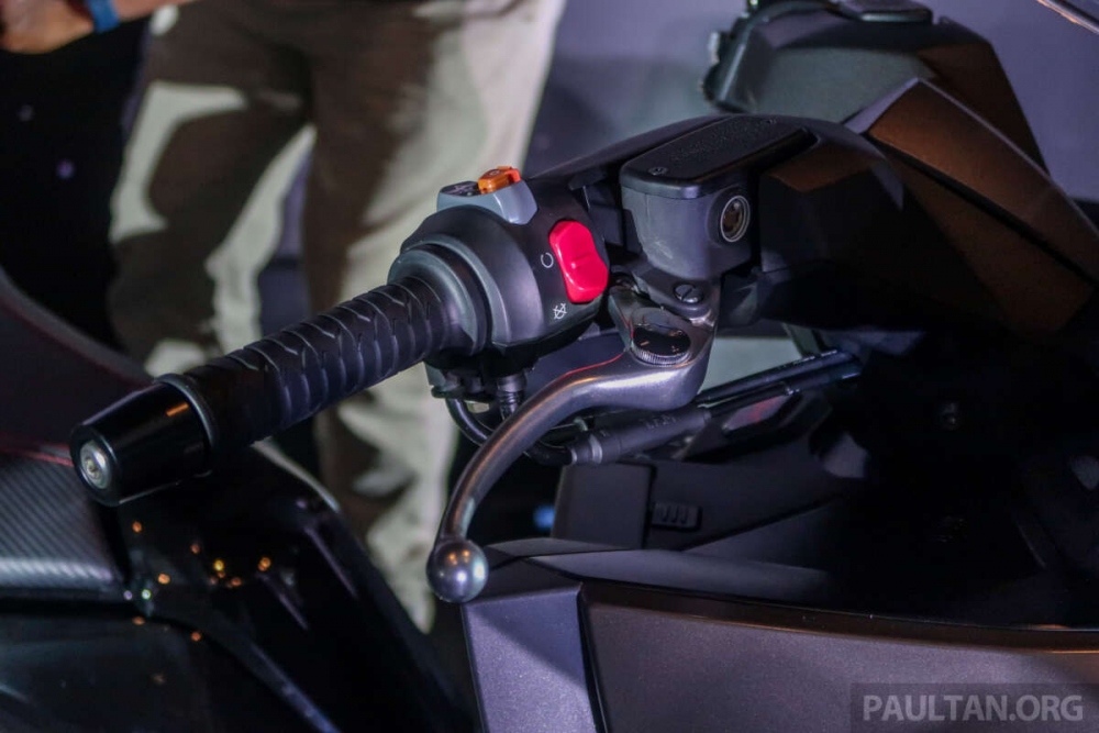 Chi tiết xe tay ga Kymco AK550 Premium 2024 giá hơn 340 triệu đồng - Ảnh 7