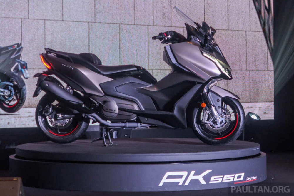 Chi tiết xe tay ga Kymco AK550 Premium 2024 giá hơn 340 triệu đồng - Ảnh 1