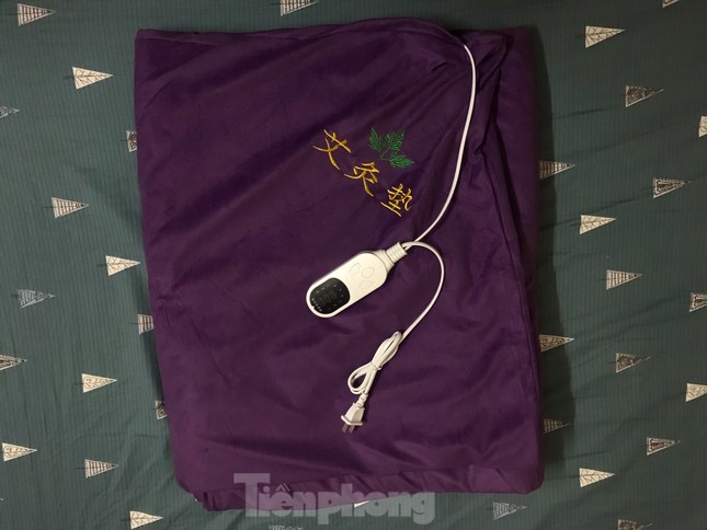 Hà Nội: 'Cháy' thiết bị sưởi ấm vì trời rét cắt da cắt thịt - Ảnh 4