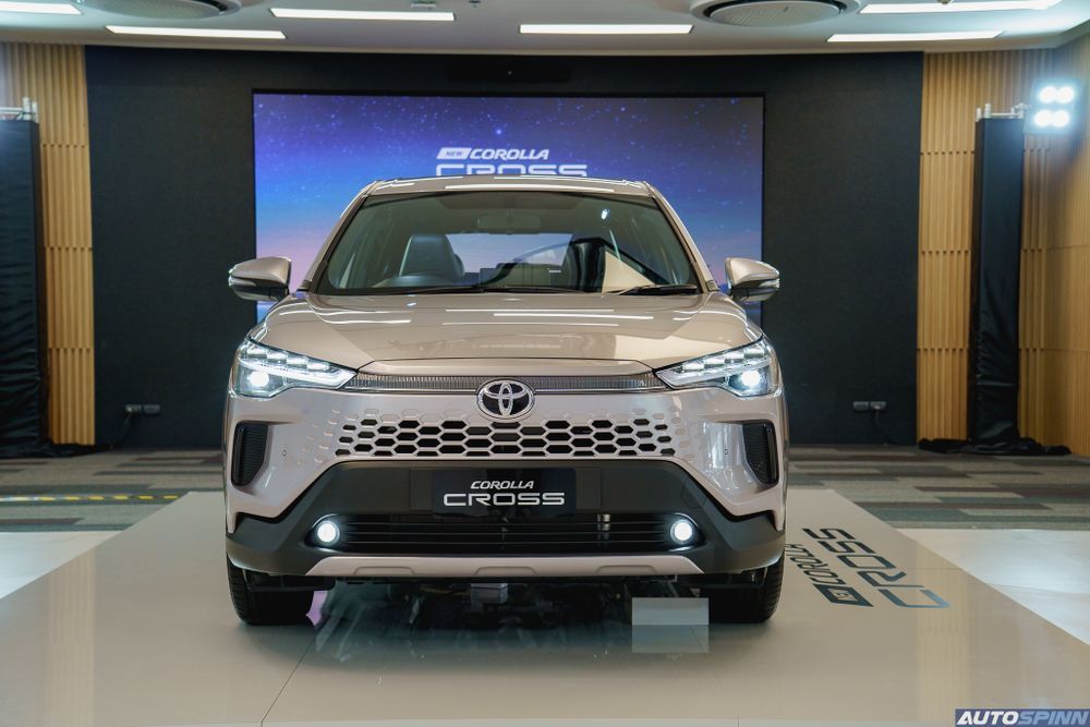 Ra mắt Toyota Corolla Cross 2024: Giá quy đổi từ 680 triệu, lưới tản nhiệt kiểu Lexus RX, có thể Việt Nam giữa năm nay - Ảnh 6