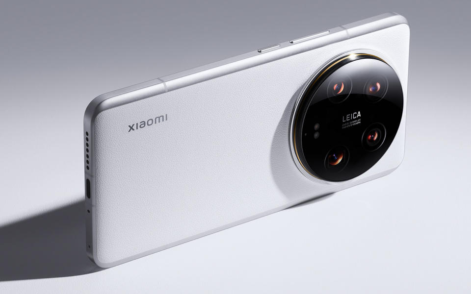Xiaomi 14 Ultra ra mắt: "Kẻ hủy diệt" iPhone 15 Pro Max và Galaxy S24 Ultra, camera vượt trội mà giá lại rẻ hơn - Ảnh 2