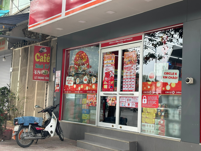 Mùng 2 Tết: Tiểu thương mở hàng, giá bún phở tăng gần gấp đôi - Ảnh 10