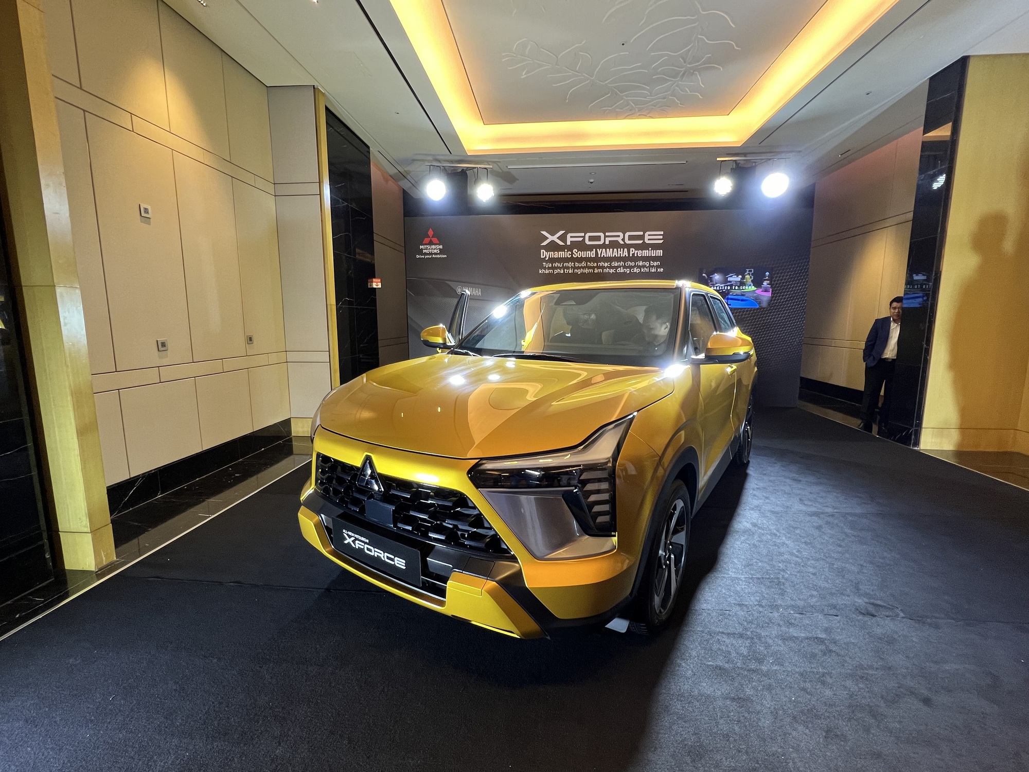 Ô tô vừa ra mắt đã giảm giá cả trăm triệu đồng - Ảnh 1