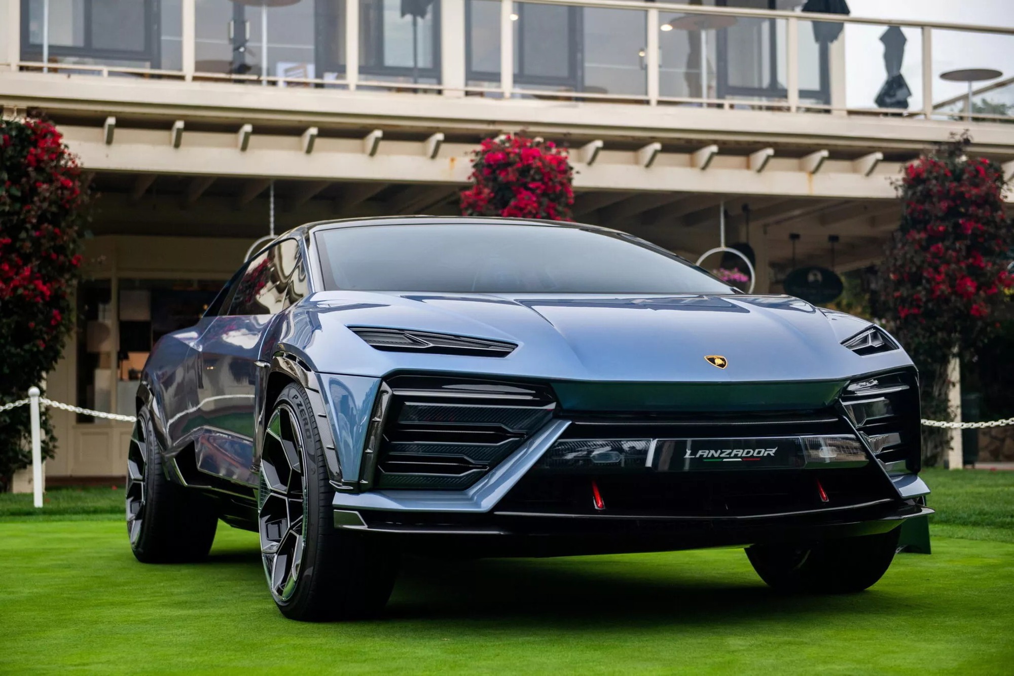 Sau thay đổi này, sẽ không có chiếc Lamborghini nào yếu hơn 1.300 mã lực nhưng phải đánh đổi một thứ quan trọng - Ảnh 1