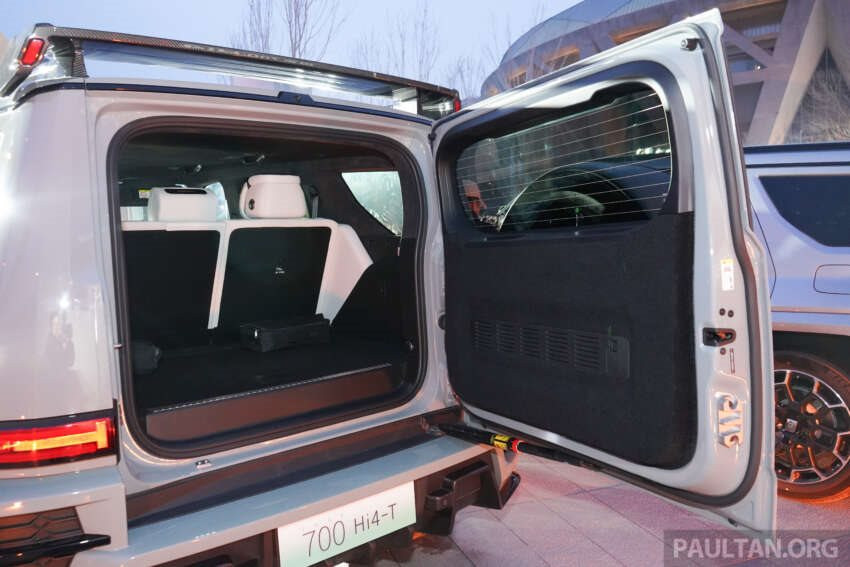 Mẫu SUV off-road giá rẻ của Trung Quốc chính thức mở bán: thiết kế hầm hố, nội thất sang trọng, tiêu thụ chỉ 2,97 lít/100km thách thức Toyota Land Cruiser - Ảnh 6