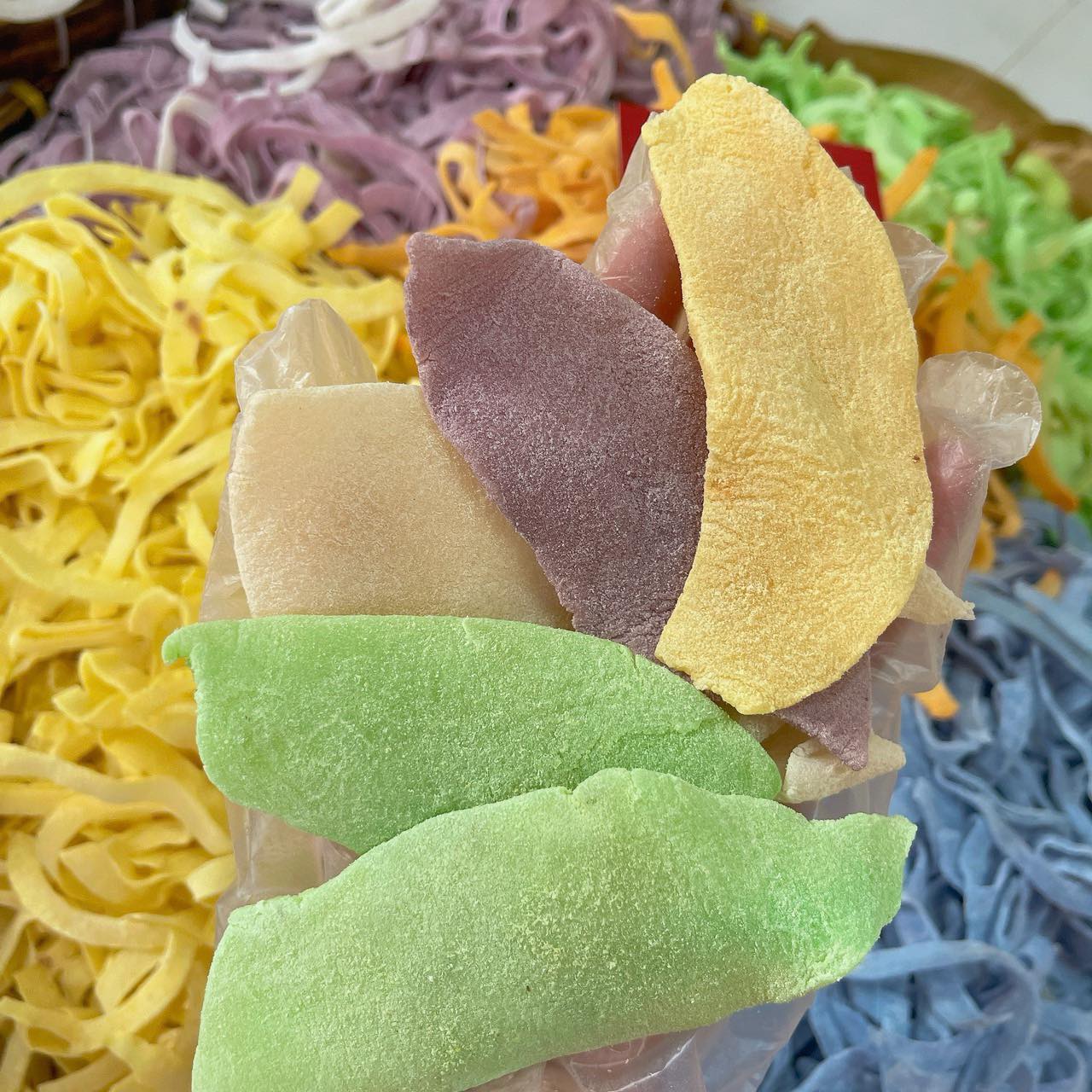 Loạt món ăn ngày Tết ra nước ngoài, một món đặc sản gây thương nhớ rất khó gửi đi - Ảnh 6