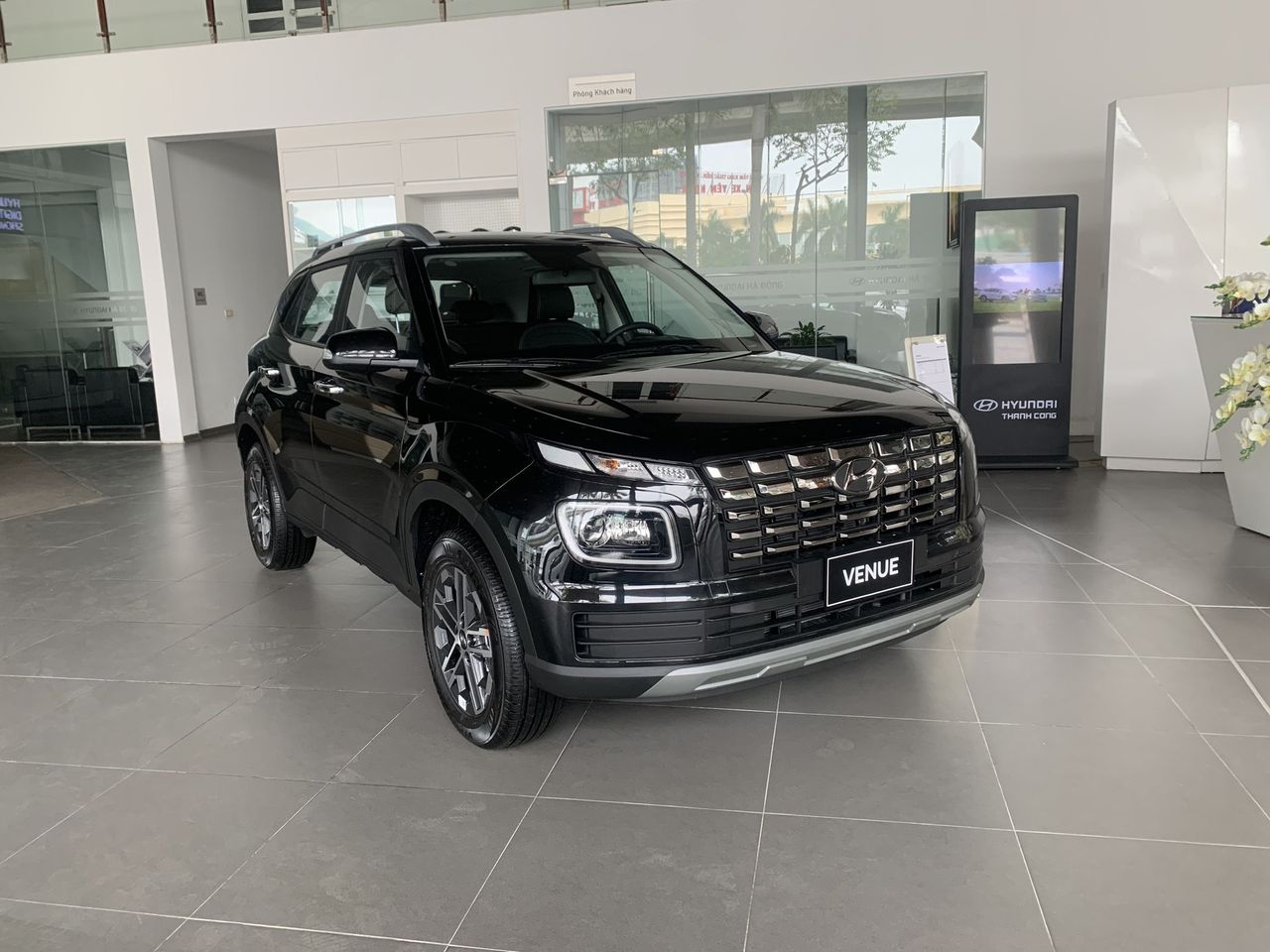 Đại lý dọn kho Hyundai Venue 2023 trước Tết: Bản cao cấp giảm 21 triệu, ngang giá Sonet bản giữa - Ảnh 1