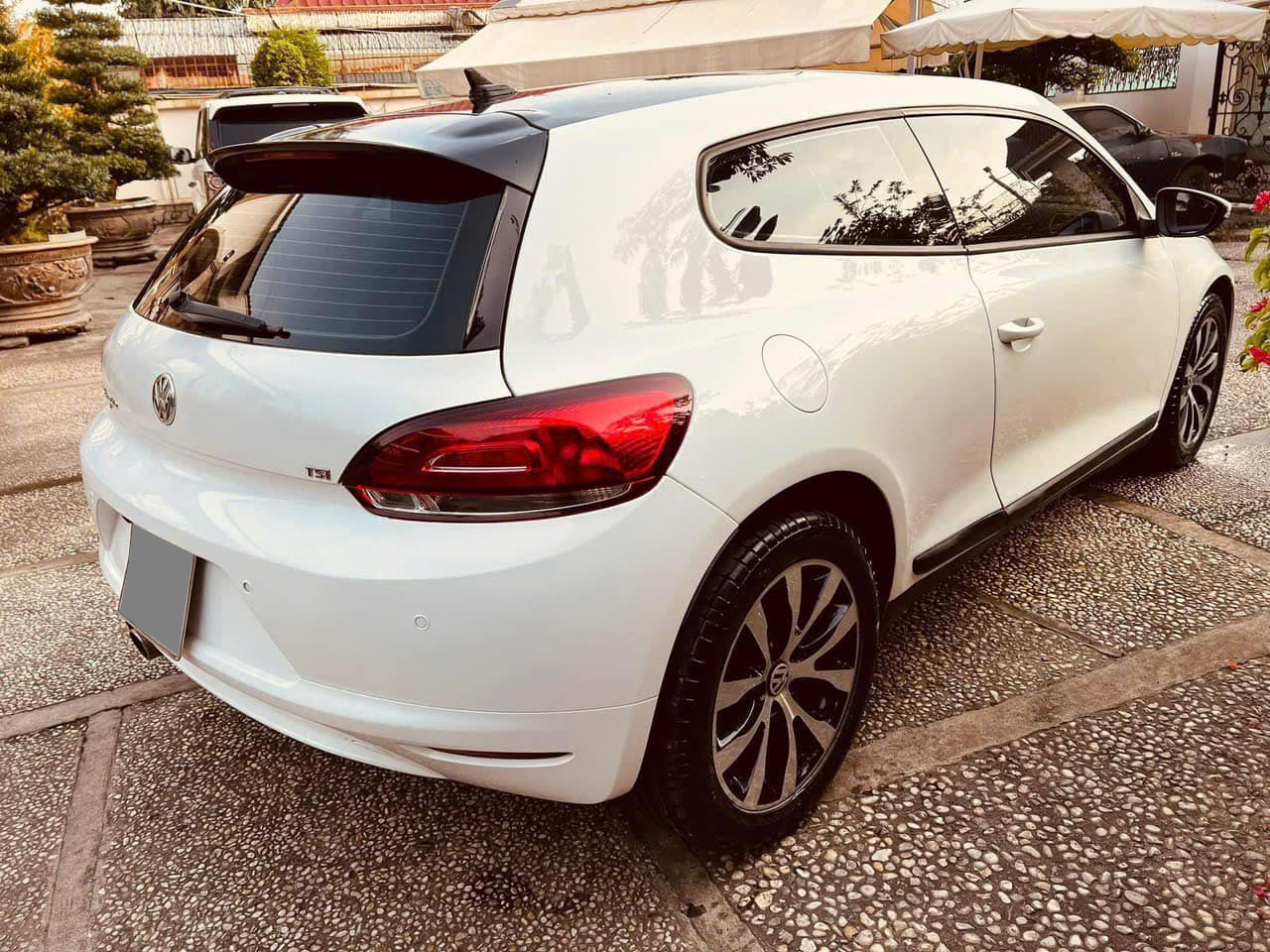 VW Scirocco rao bán rẻ hơn Kia Morning, chủ xe bỏ tiền thay một loạt đồ mới nhưng vẫn chấp nhận chịu lỗ 135 triệu - Ảnh 4