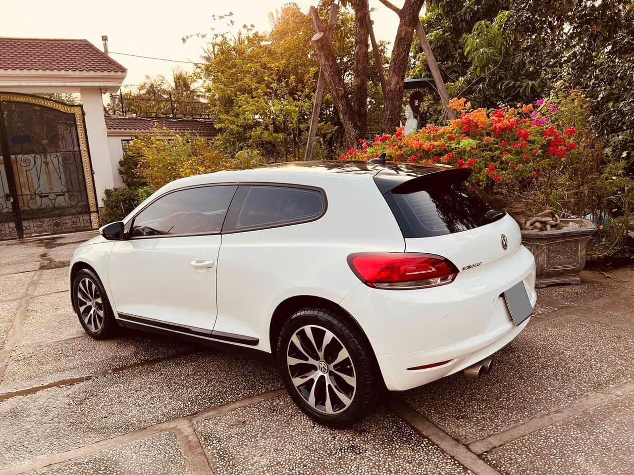 VW Scirocco rao bán rẻ hơn Kia Morning, chủ xe bỏ tiền thay một loạt đồ mới nhưng vẫn chấp nhận chịu lỗ 135 triệu - Ảnh 3