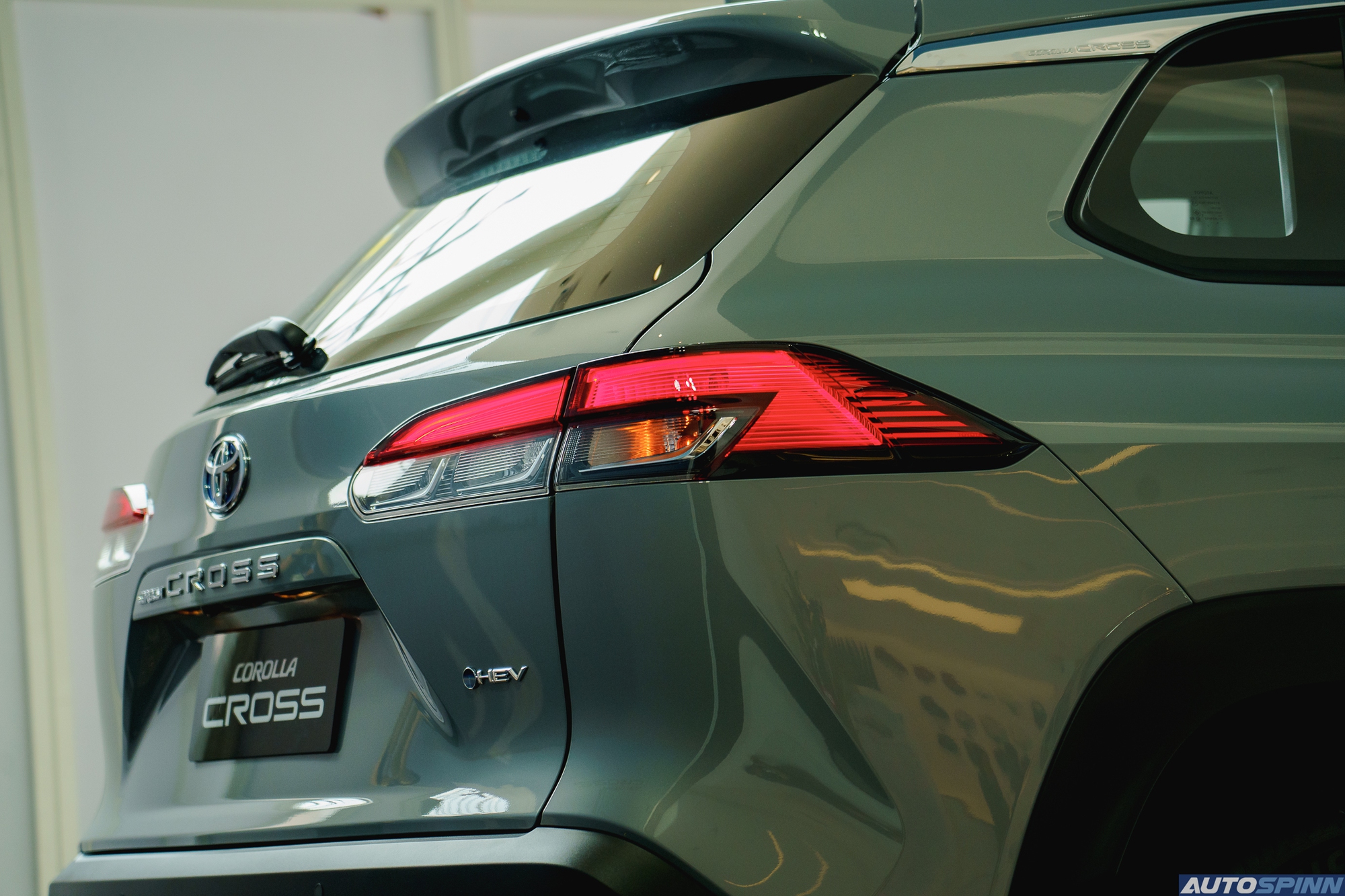 Ra mắt Toyota Corolla Cross 2024: Giá quy đổi từ 680 triệu, lưới tản nhiệt kiểu Lexus RX, có thể Việt Nam giữa năm nay - Ảnh 3