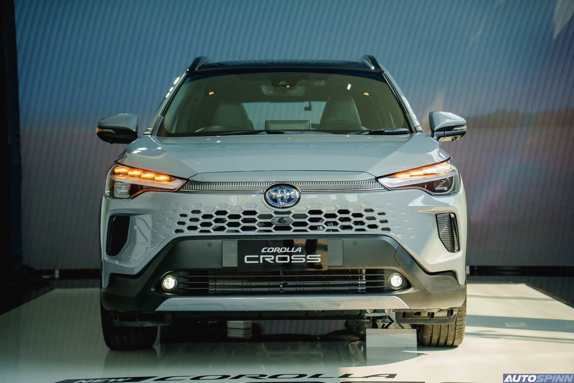 Ra mắt Toyota Corolla Cross 2024: Giá quy đổi từ 680 triệu, lưới tản nhiệt kiểu Lexus RX, có thể Việt Nam giữa năm nay - Ảnh 14
