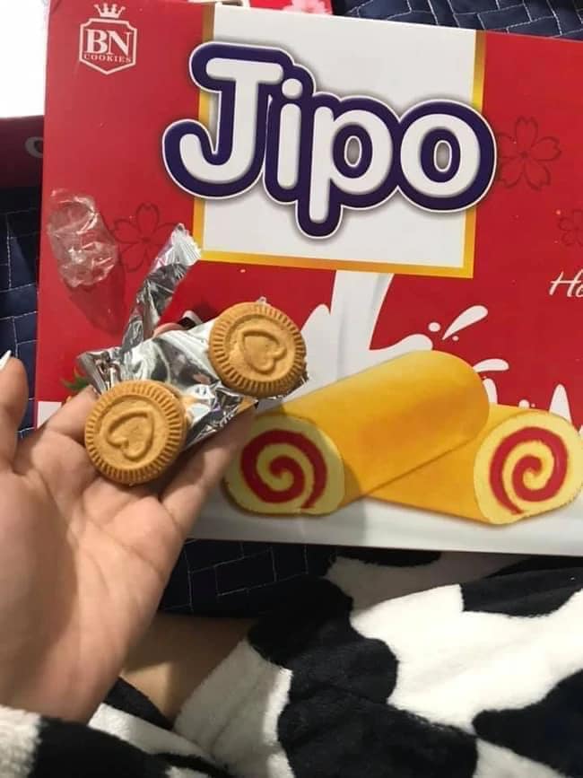 Lại chuyện "dở khóc dở cười" khui giỏ quà sau Tết: túi kẹo nghe như phim kinh dị, muôn vàn phiên bản lạ lẫm của ChocoPie - Ảnh 7