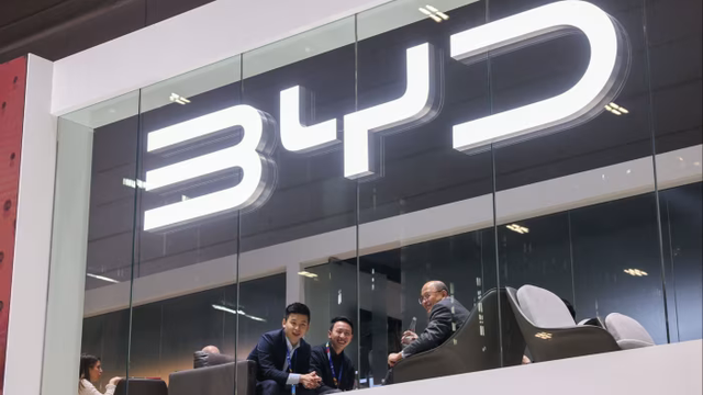 Một siêu thành phố của Trung Quốc tung 24 biện pháp hướng tới mục tiêu 'xả lũ' ô tô ra thế giới, hàng chục triệu xe 'Made in China' sắp xuất khẩu đi khắp mọi nơi mỗi năm - Ảnh 1