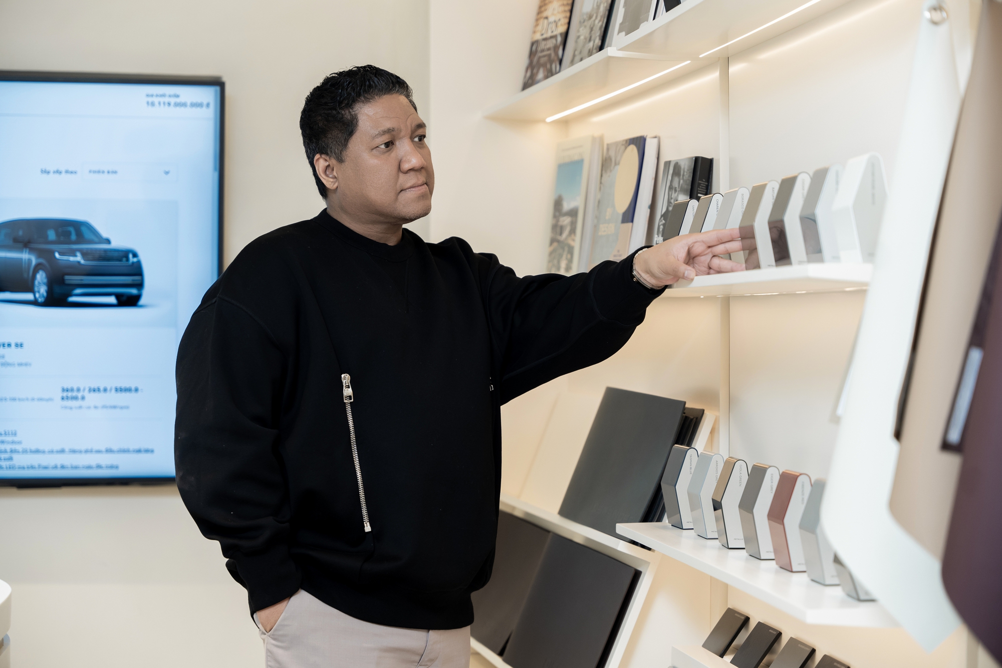 Đoàn JLR châu Á-Thái Bình Dương: ‘Trung tâm trưng bày mới của Land Rover Việt Nam ấn tượng nhưng không dễ nhân rộng’ - Ảnh 14