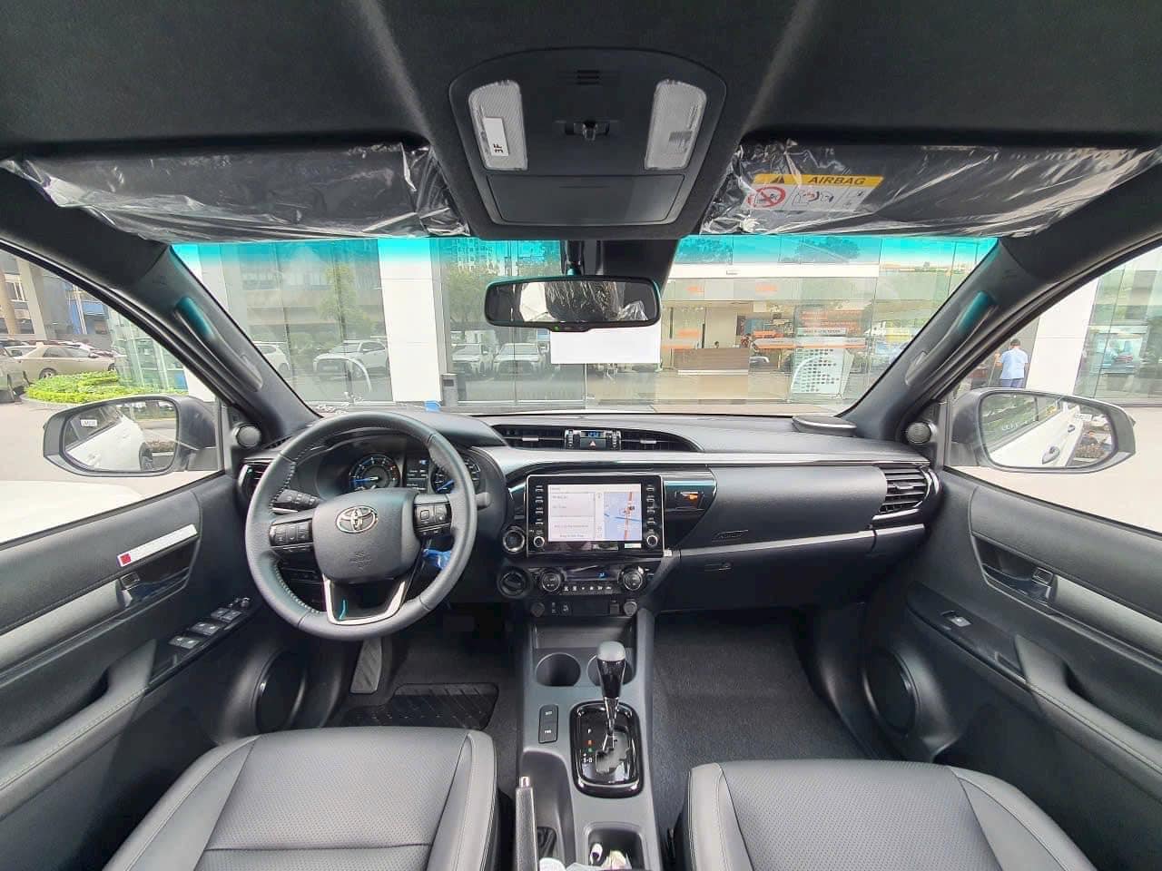 Đại lý nhận cọc Toyota Hilux 2024, báo về Việt Nam tháng 5: Giá dự kiến hơn 700 triệu, có điểm khó cạnh tranh Ranger - Ảnh 4