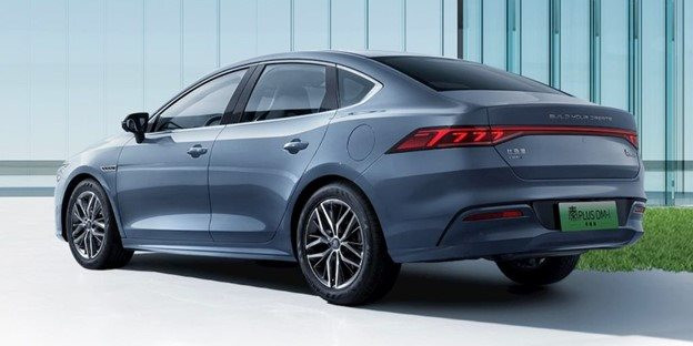 'Ông trùm' xe điện chuẩn bị về Việt Nam trình làng bom tấn chỉ 'ăn' xăng 1,58l/100km, giá siêu rẻ mở ra kỷ nguyên mới thách thức xe xăng - Ảnh 2