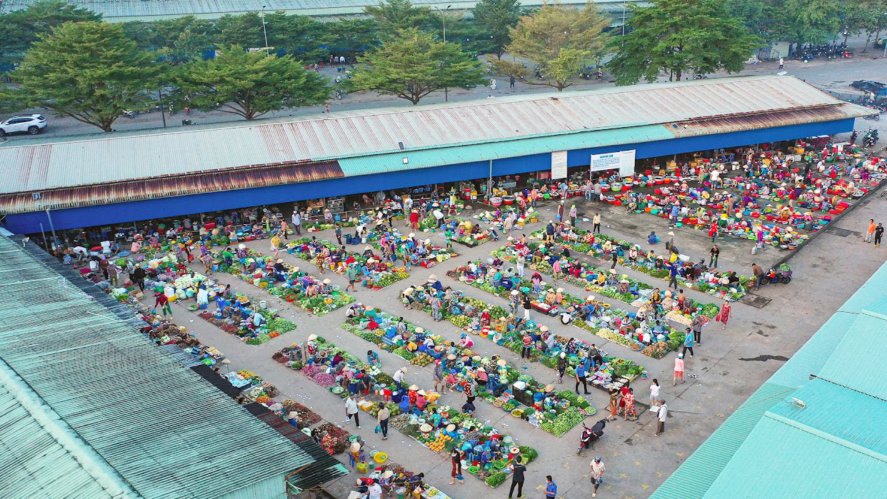 Độc đáo chợ “chồm hổm” ở miền Tây - Ảnh 1