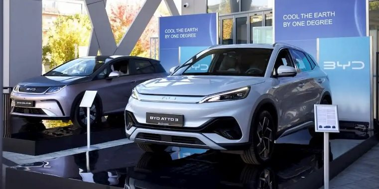 Sếp BYD: Không phải 'đấu đá' với Tesla, đây mới là điều 2 thương hiệu cần làm trong cuộc đua xe điện - Ảnh 1