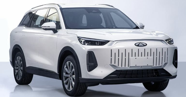 Hãng xe Trung Quốc chuẩn bị vào Việt Nam hé lộ siêu phẩm SUV mới: Tiêu thụ 5,2l/100km, giá hơn 500 triệu đồng