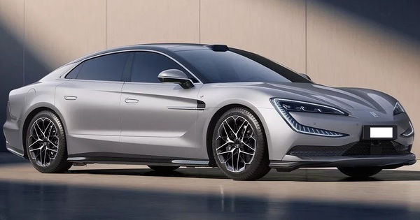 Xe Trung Quốc giờ đã xịn cỡ này: Mạnh gần 1.300 mã lực, tầm vận hành 800km đủ đi từ Hà Nội tới Huế không cần sạc