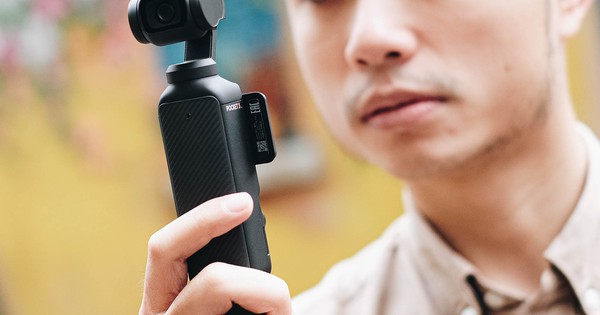 Chiếc camera này có gì đặc biệt mà đang "cháy hàng" tại Việt Nam dù giá cao ngất ngưởng?