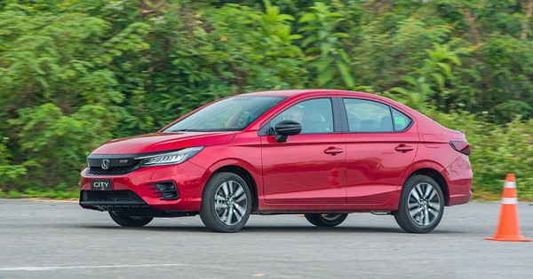 Giảm thẳng 90 triệu tiền mặt, Honda City thách thức Toyota Vios, Hyundai Accent