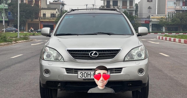 Rao Lexus RX 400h hàng hiếm giá 260 triệu ngang Wuling Mini EV, người bán chia sẻ: "Một đời chủ, đã thay pin mới, full lịch sử bảo dưỡng"