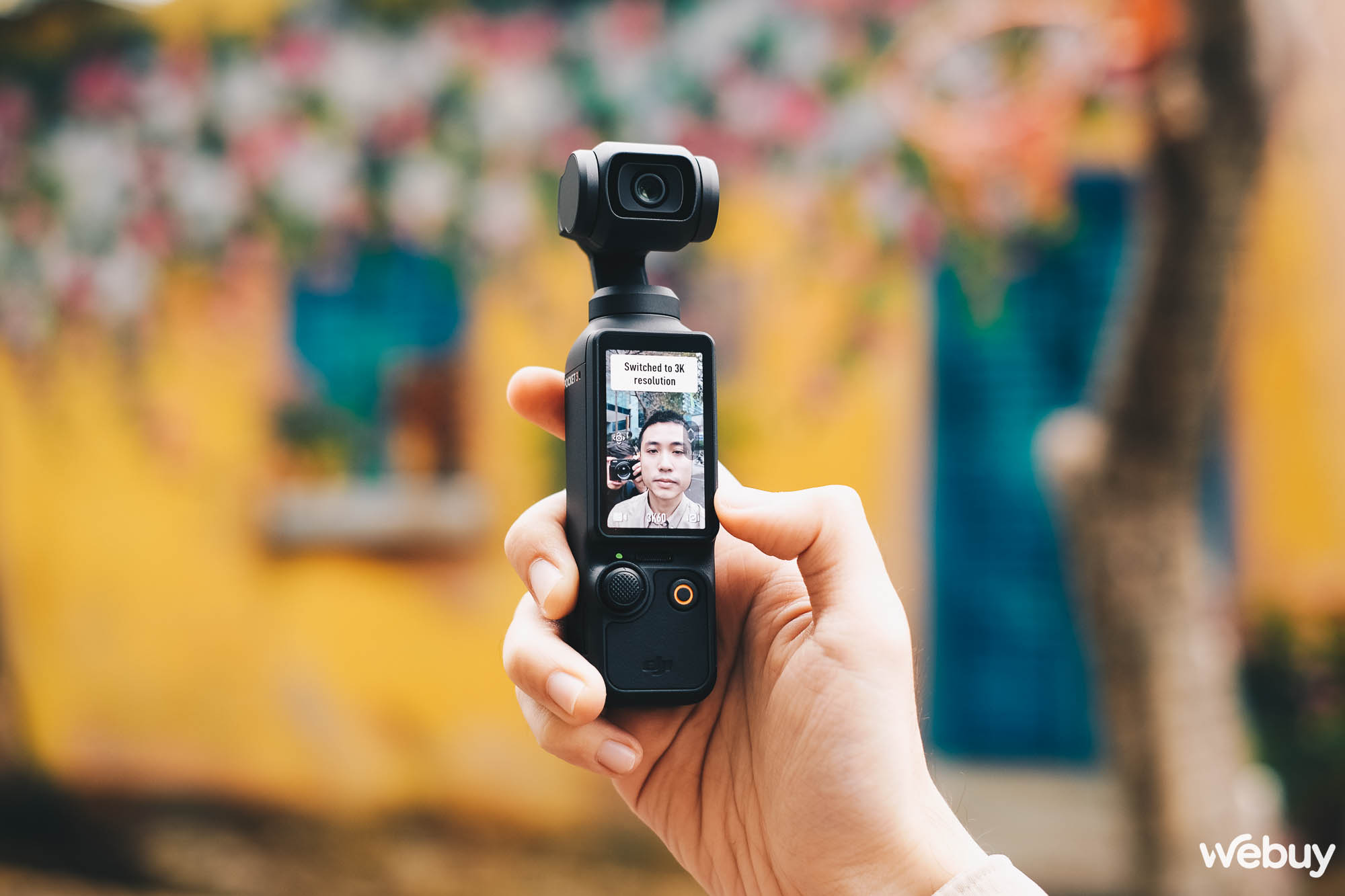 Chiếc camera này có gì đặc biệt mà đang "cháy hàng" tại Việt Nam dù giá cao ngất ngưởng? - Ảnh 6