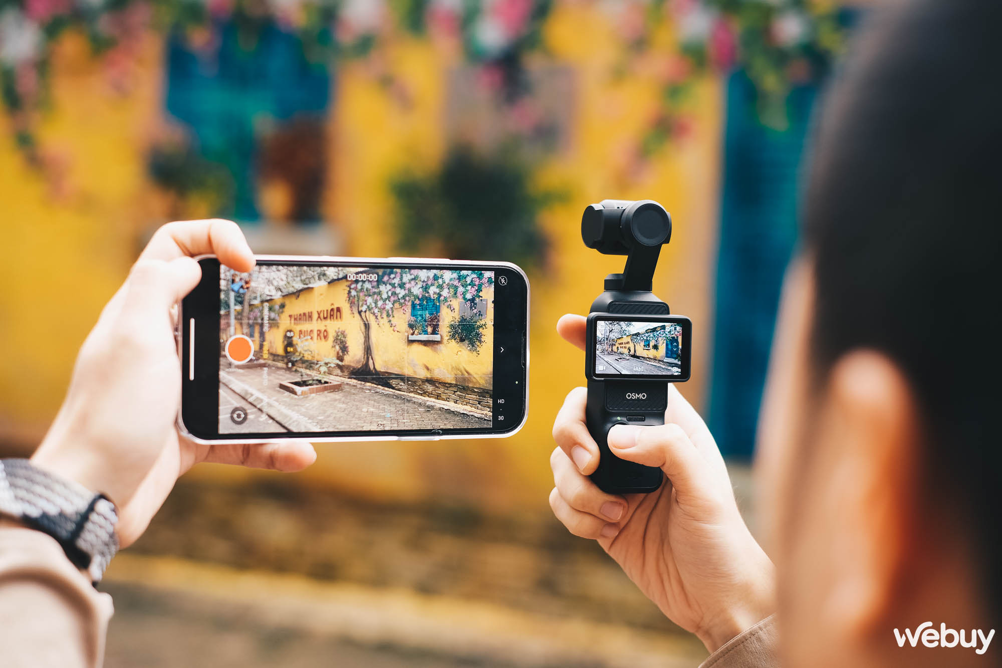 Chiếc camera này có gì đặc biệt mà đang "cháy hàng" tại Việt Nam dù giá cao ngất ngưởng? - Ảnh 3