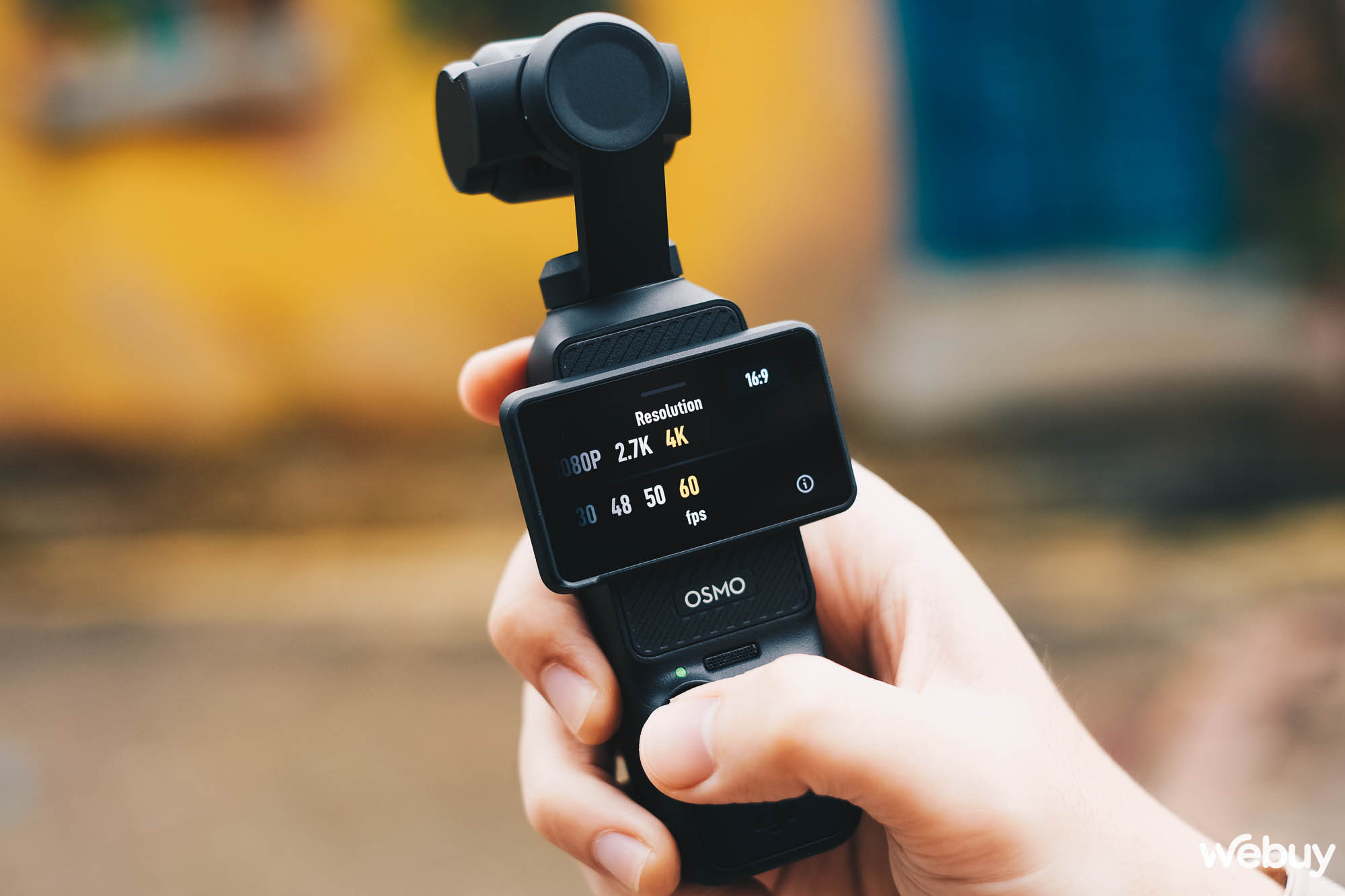 Chiếc camera này có gì đặc biệt mà đang "cháy hàng" tại Việt Nam dù giá cao ngất ngưởng? - Ảnh 8