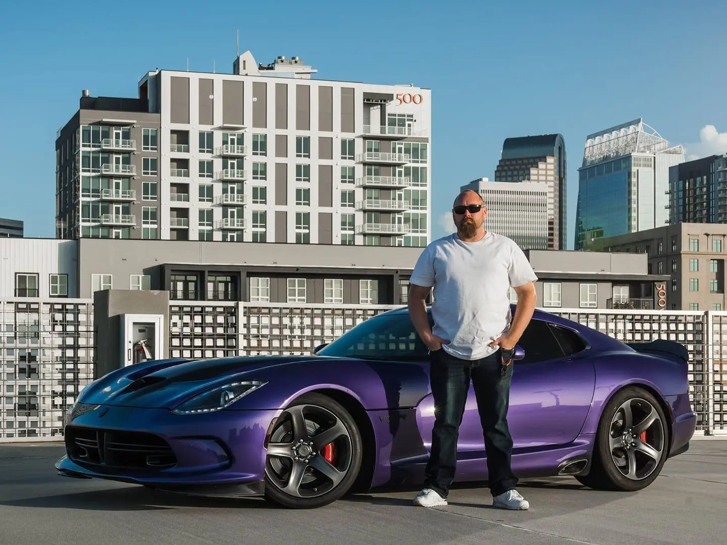 Có 3 ô tô vẫn mua thêm VinFast VF 8, chủ xe chia sẻ: ‘Còn vấn đề nhưng tốt hơn nhiều review trên mạng, thay Jeep đi hàng ngày’ - Ảnh 1