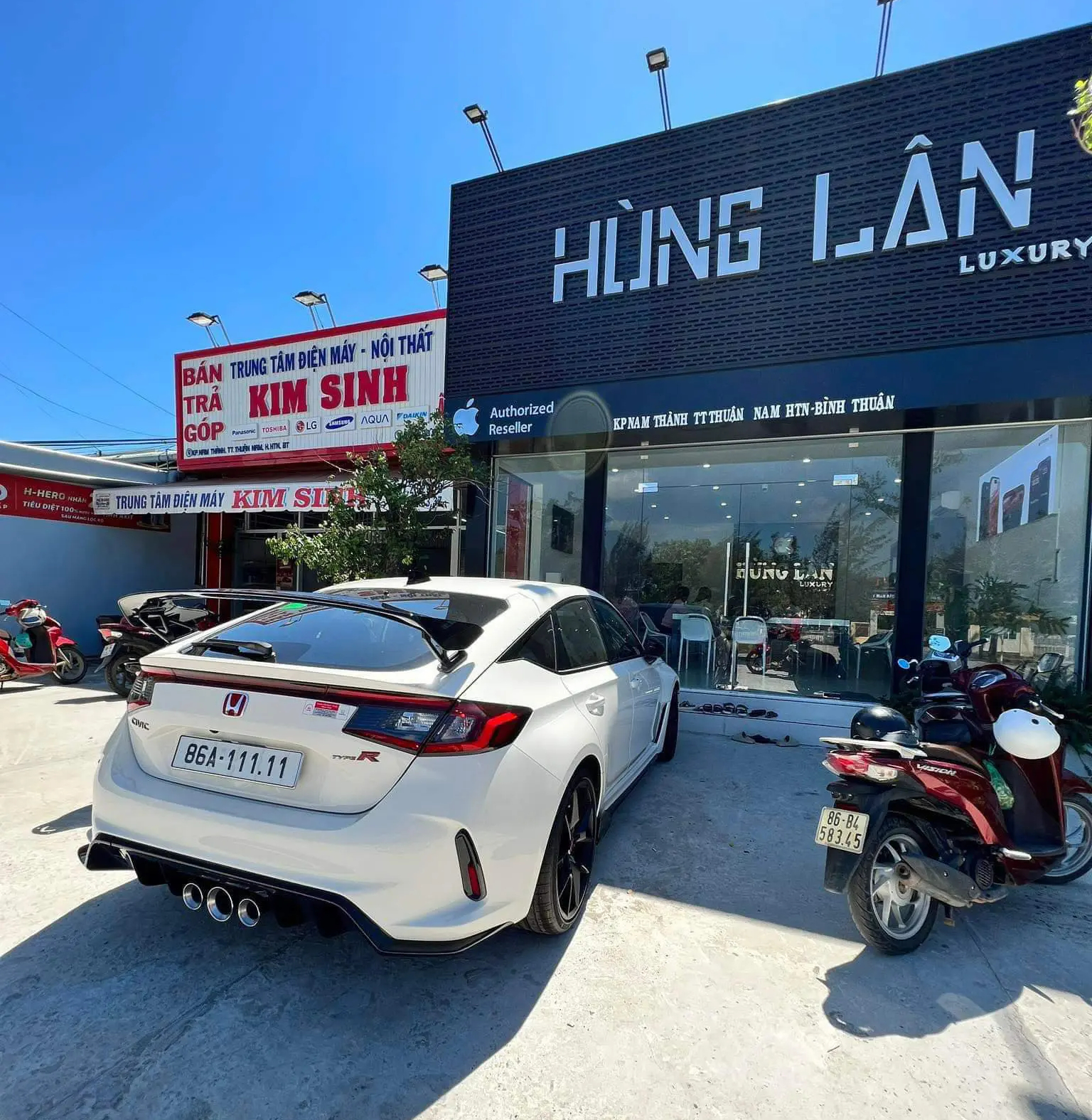 Chủ xe Honda Civic Type R biển ngũ quý 1: 'Xứng đáng với giá 2,4 tỷ, đã lái thử BMW 3-Series nhưng không hứng thú như số sàn' - Ảnh 1