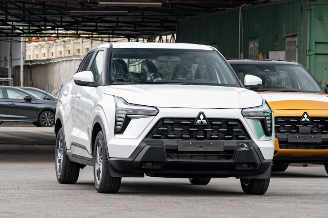 Ảnh thực tế Mitsubishi Xforce base giá 620 triệu vừa về Việt Nam: Mâm nhỏ, ghế nỉ, lược bớt tiện nghi so với bản cao - Ảnh 6