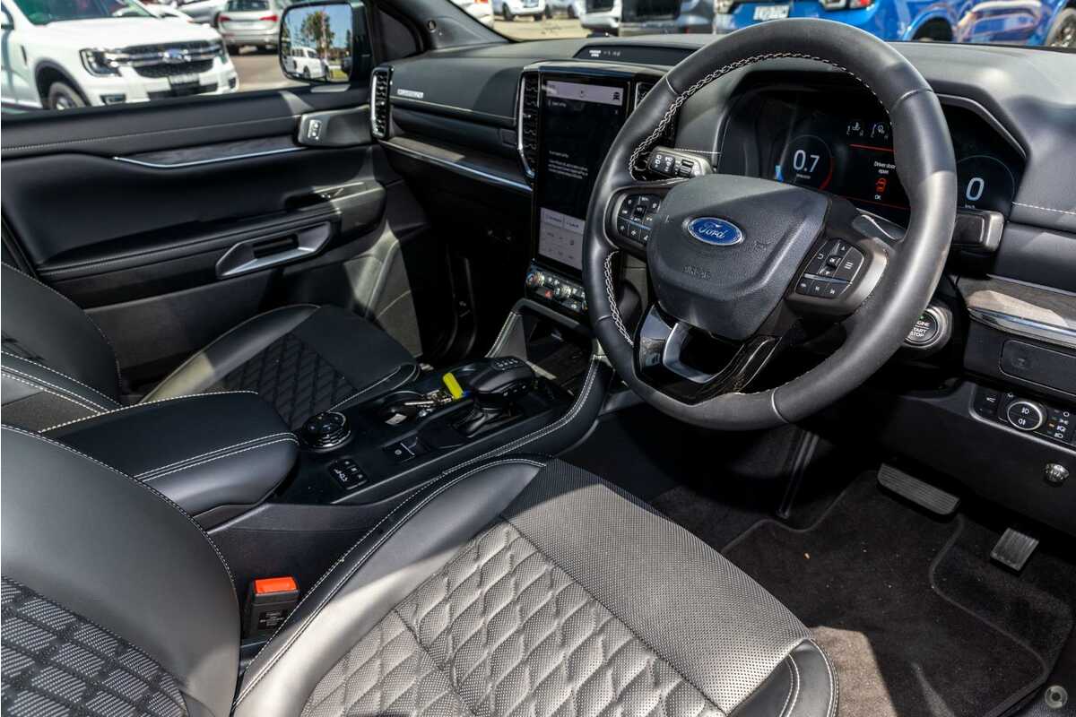 Đại lý báo Ford Everest Platinum giá dự kiến 1,7 tỷ, động cơ 2.0L, tiện nghi cao cấp vượt trội hẳn Fortuner, Pajero Sport - Ảnh 6