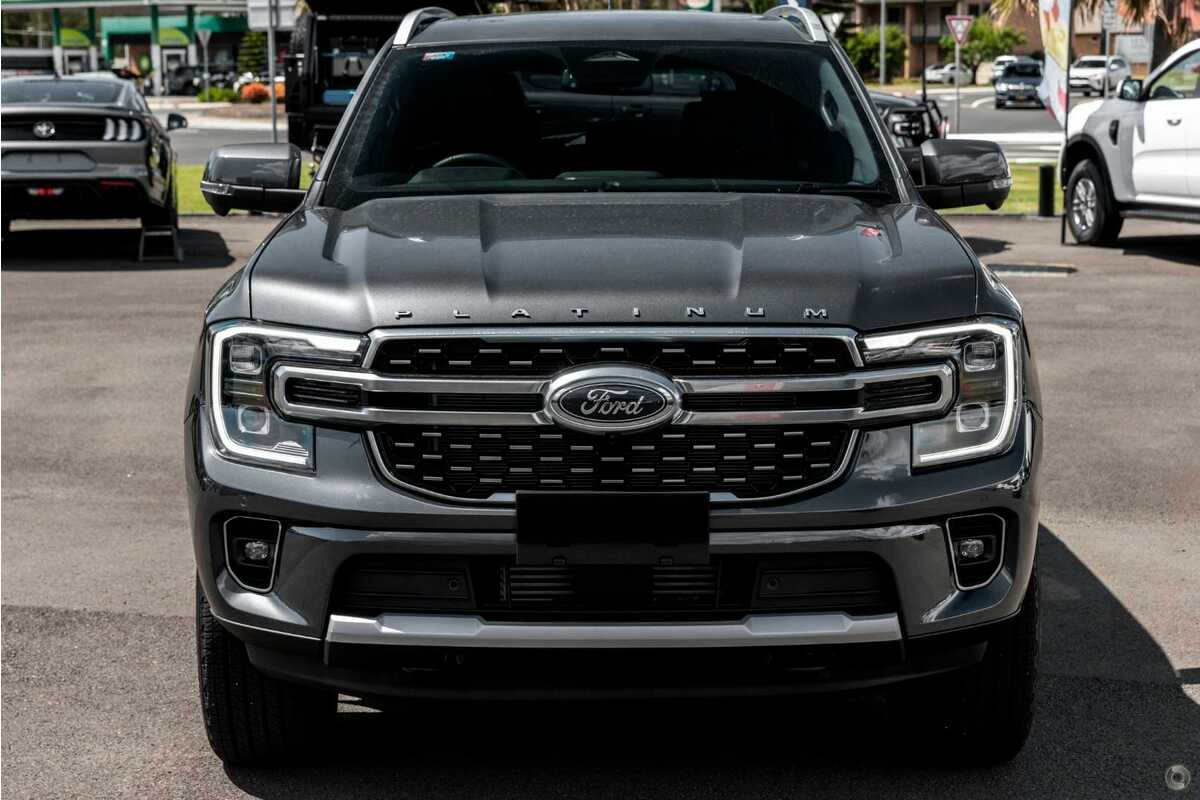 Đại lý báo Ford Everest Platinum giá dự kiến 1,7 tỷ, động cơ 2.0L, tiện nghi cao cấp vượt trội hẳn Fortuner, Pajero Sport - Ảnh 1