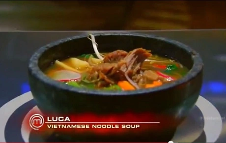 Món ăn Việt được chọn làm “đề thi” ở Master Chef khiến các đầu bếp choáng ngợp: Ai có thể nấu lại món này? - Ảnh 6