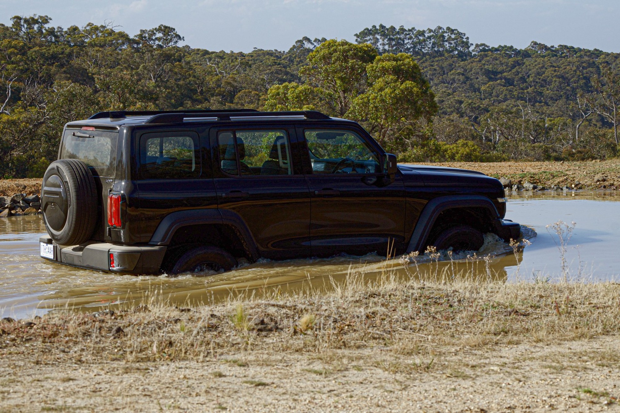 Haval xác nhận Tank 300 về Việt Nam năm nay: Dáng như Jimny, máy hybrid, nhiều công nghệ off-road giống Land Rover - Ảnh 4
