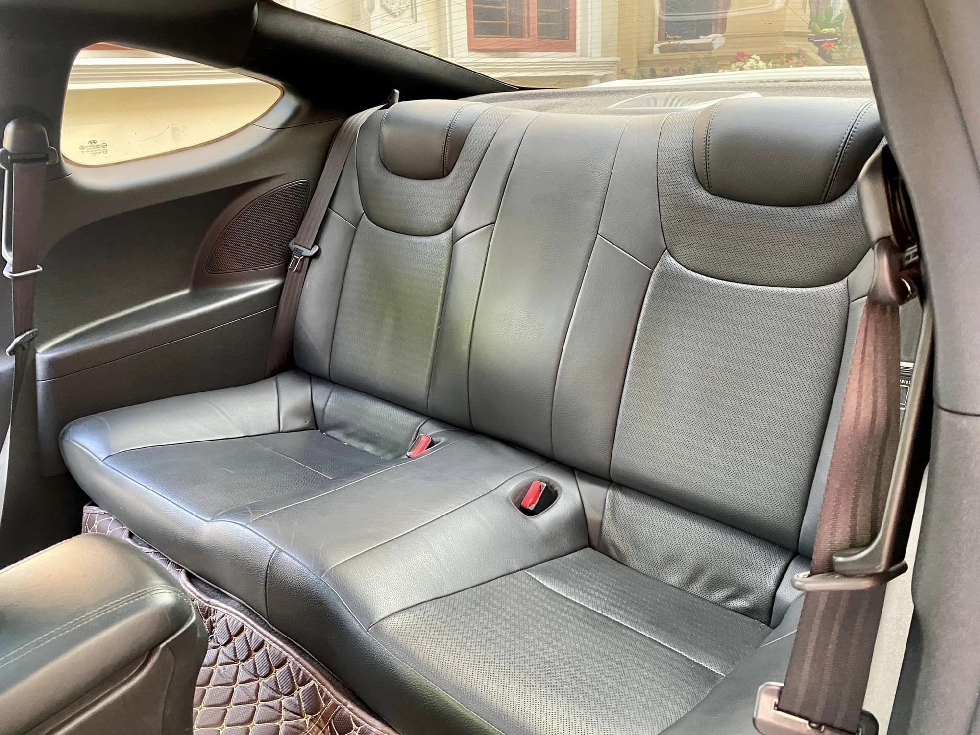 Chiếc Hyundai Genesis Coupe này giữ giá hơn Camry cùng đời: Sau 12 năm vẫn còn gần 540 triệu, mỗi năm chỉ đi hơn 2.000km - Ảnh 10