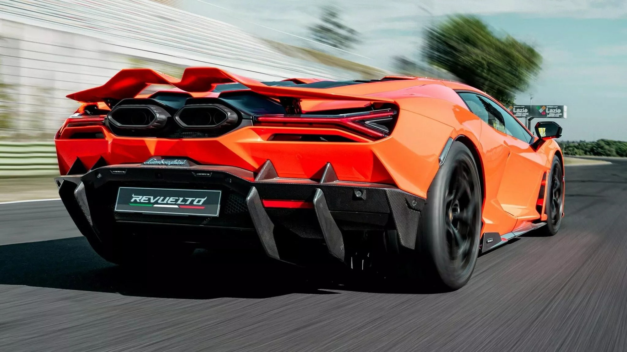 Sau thay đổi này, sẽ không có chiếc Lamborghini nào yếu hơn 1.300 mã lực nhưng phải đánh đổi một thứ quan trọng - Ảnh 2