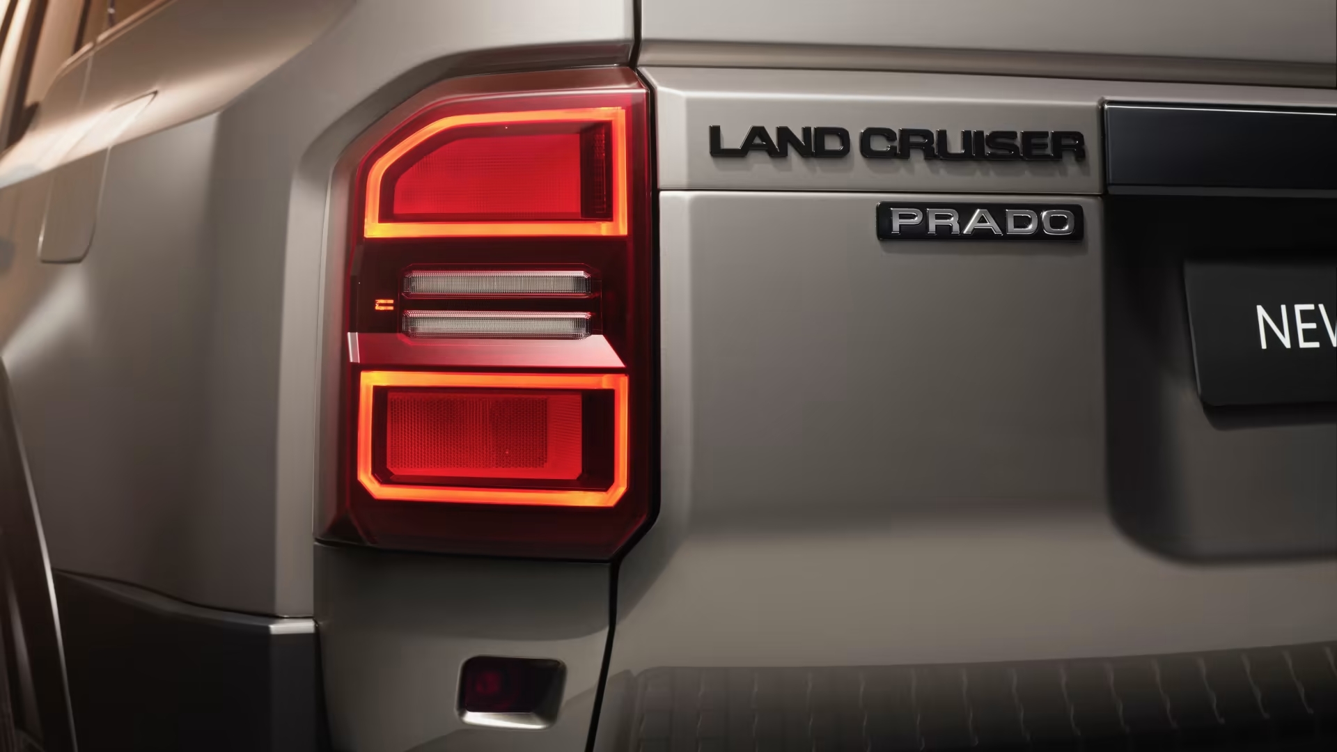 Loạt ảnh nội, ngoại thất này càng khẳng định Toyota Prado 2024 sắp về Việt Nam: Dáng như Land Rover, nhiều công nghệ hiện đại - Ảnh 10