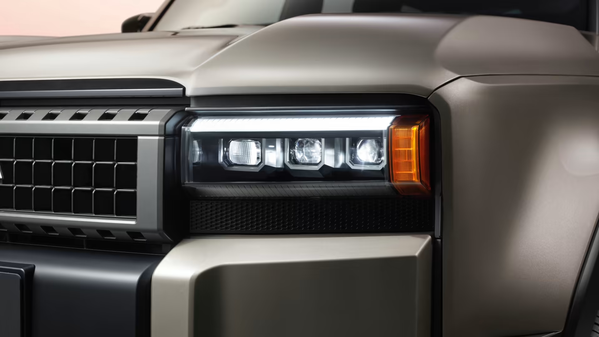 Loạt ảnh nội, ngoại thất này càng khẳng định Toyota Prado 2024 sắp về Việt Nam: Dáng như Land Rover, nhiều công nghệ hiện đại - Ảnh 9