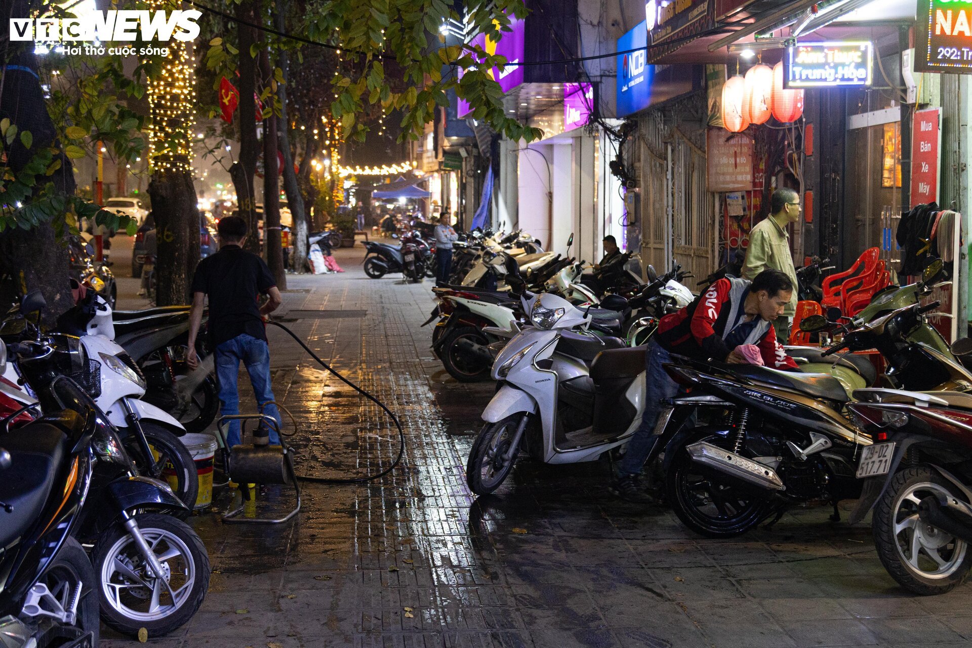 Những dịch vụ hái ra tiền ngày 30 Tết - Ảnh 7