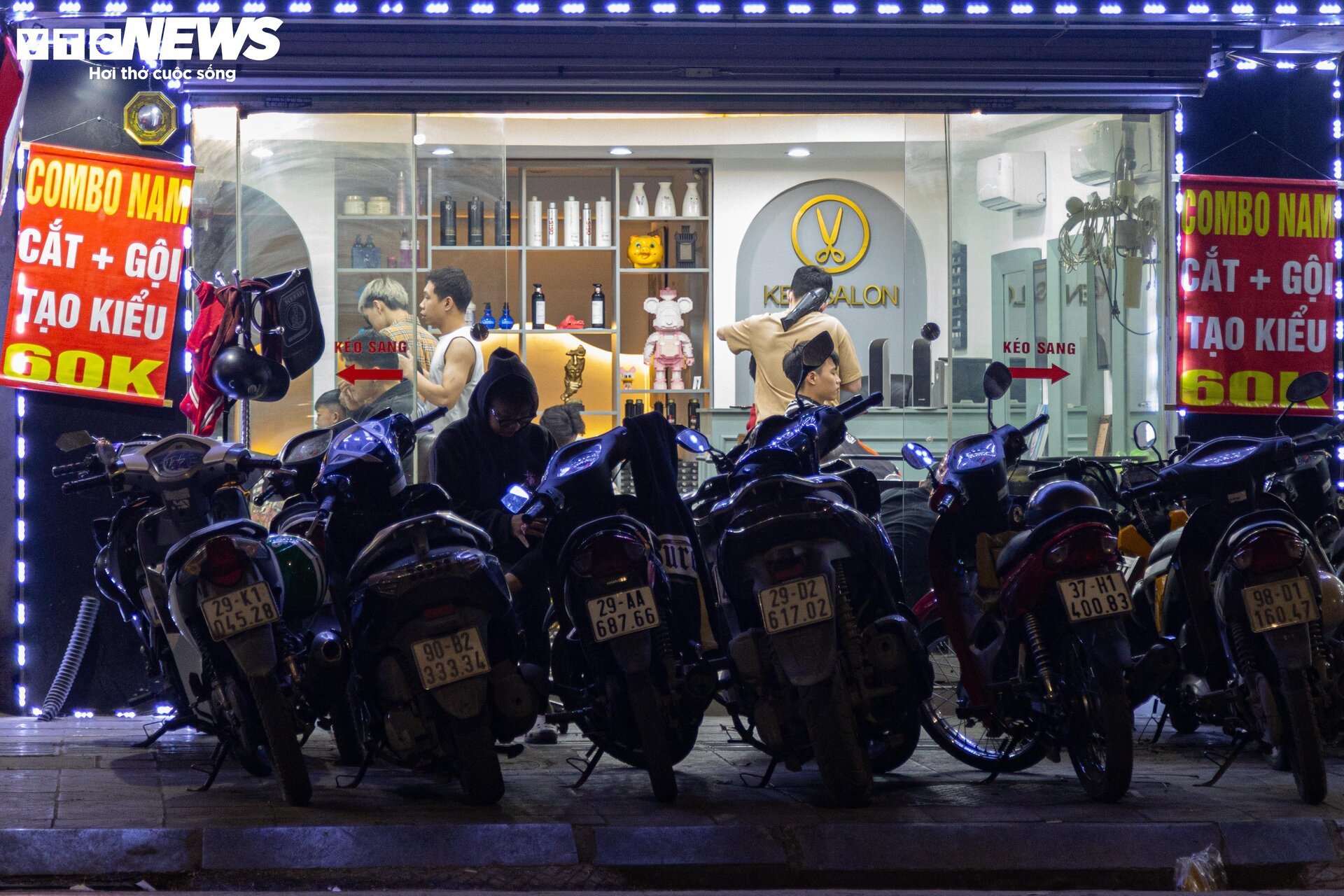 Những dịch vụ hái ra tiền ngày 30 Tết - Ảnh 12