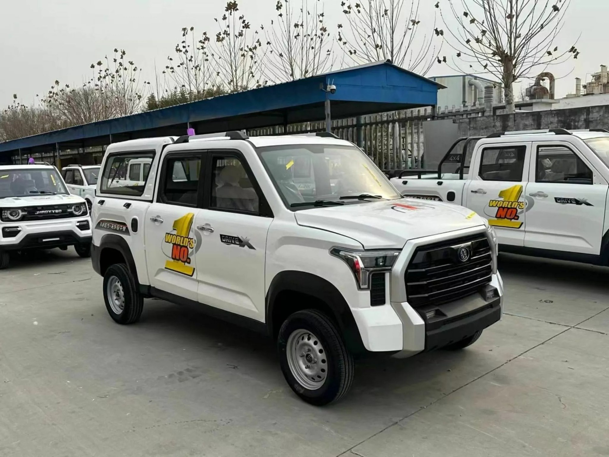 Hãng xe ‘trùm' đạo nhái là đây: Lấy thiết kế mọi bên từ Porsche, Land Rover, Mercedes, đến tên gọi cũng dễ gây nhầm lẫn - Ảnh 18