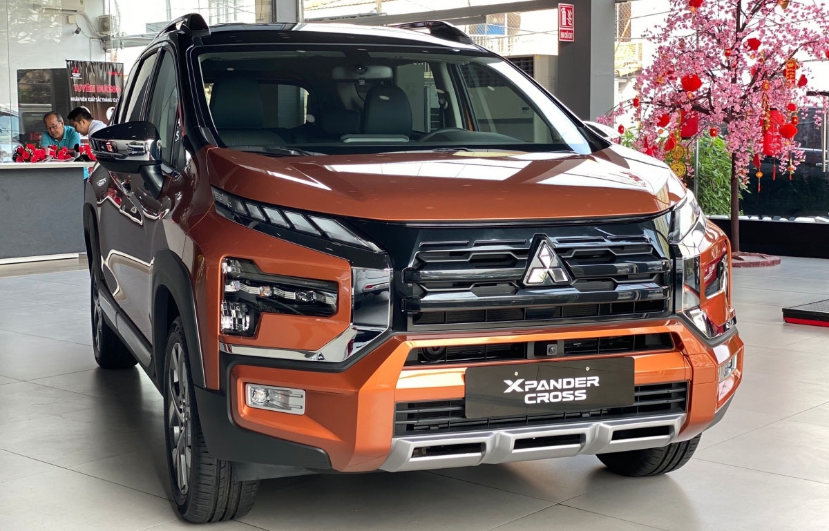 Hàng loạt mẫu xe Nhật giảm giá cả trăm triệu đồng sau Tết Nguyên đán - Ảnh 4